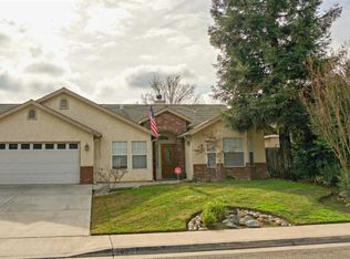 3633 E Oak Ct, Visalia, CA 93292