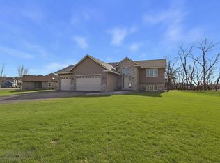 24605 140th St NW, Zimmerman, MN 55398