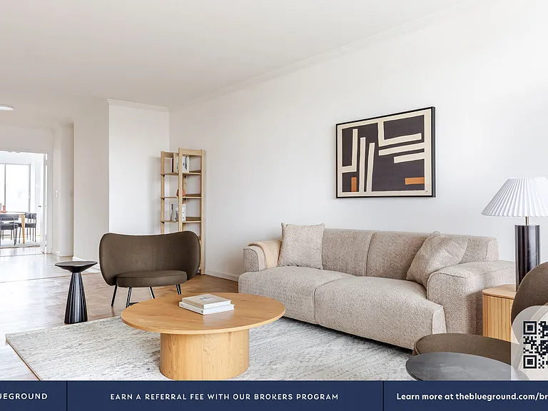 985 5th Ave #21B — Photo 4