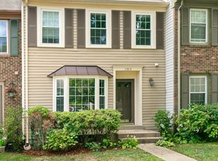 11915 Sentinel Point Ct, Reston, VA 20191
