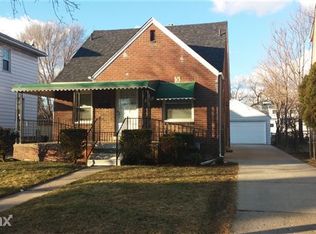 8109 Harding Ave, Center Line, MI 48015