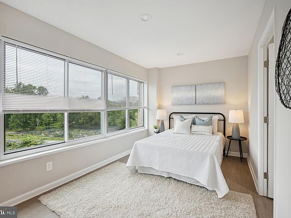 5th image of 5340 Holmes Run Pkwy Unit 312