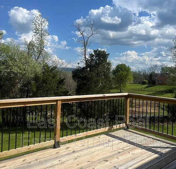 18061 Crampton Ln — Photo 31