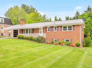 345 Robin Rd, Christiansburg, VA 24073