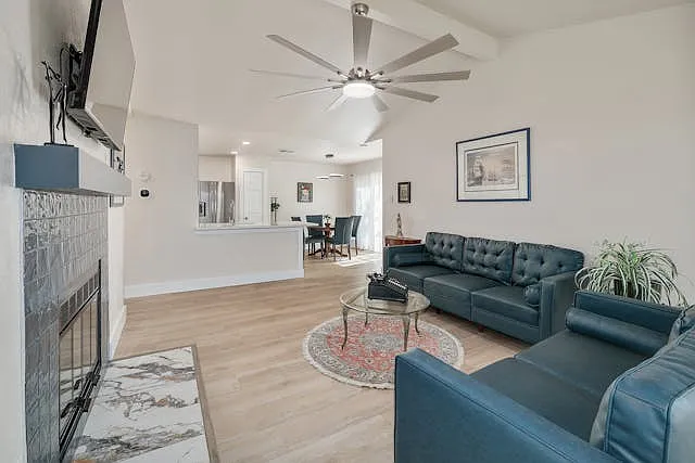 12313 Limerick Ave — Photo 2