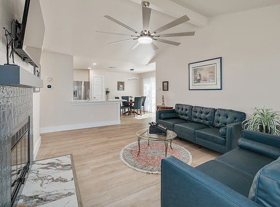2nd image of 12313 Limerick Ave