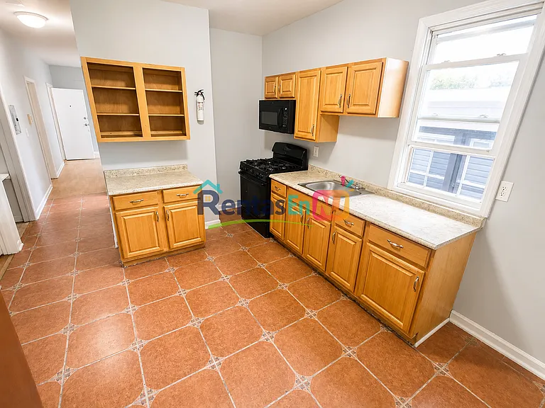 148 Chadwick Ave #3D — Photo 3