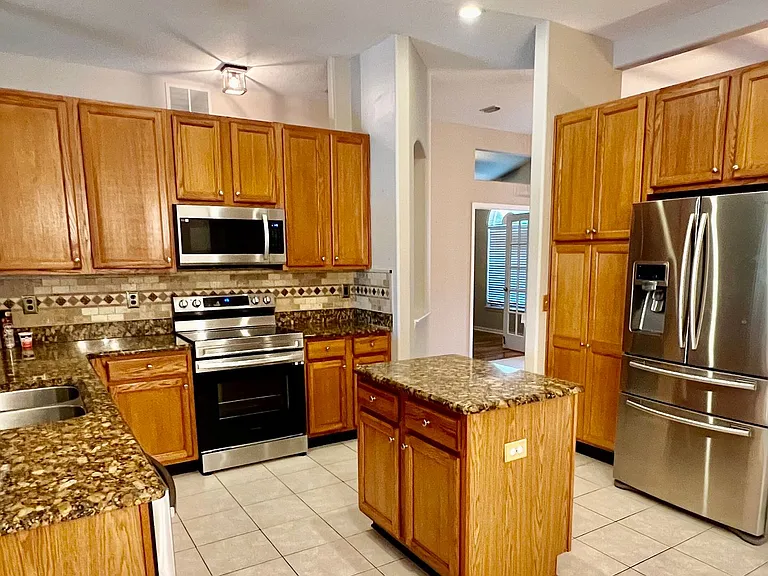 3037 Captiva Bluff Cir — Photo 14