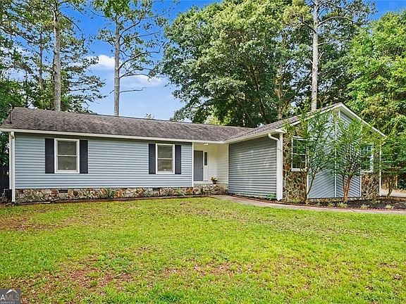 2nd image of 1708 Rosewood Dr
