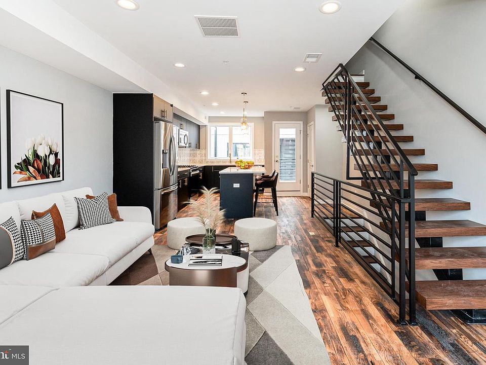 1st image of 815 Perkiomen St #17