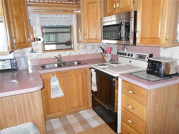 3rd image of 9000 Us Highway 192 Lot 818