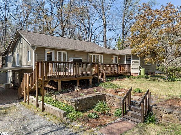 3rd image of 7 Rippy Hill Ln