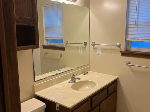 9226 E Funston Ct, Wichita, KS 67207