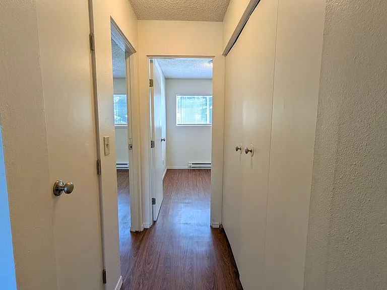Cully Park Apartments — Photo 35