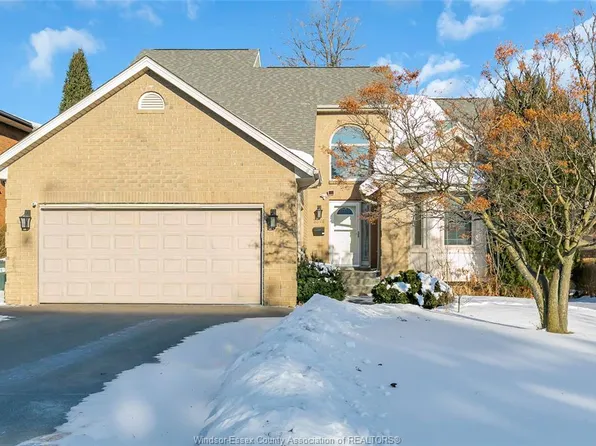 2376 Dandurand Ave, Windsor, ON N9E 3Y5