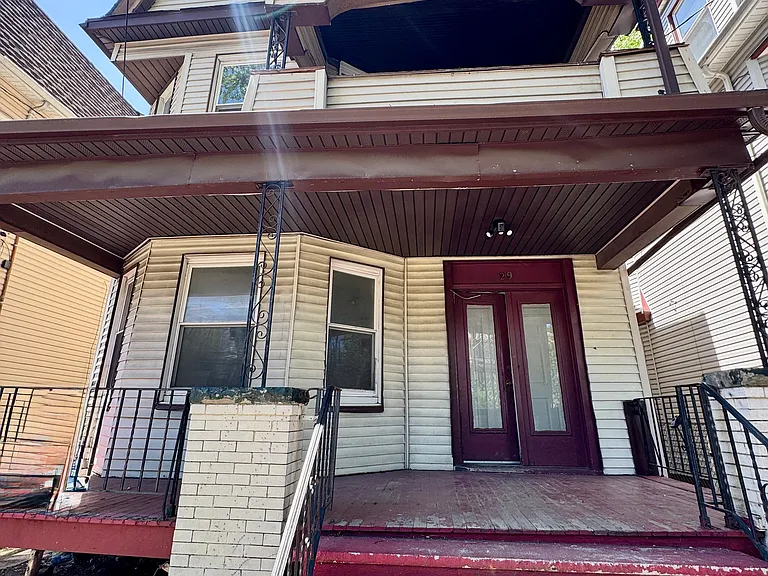 29 Cedar Ave #1 — Photo 10