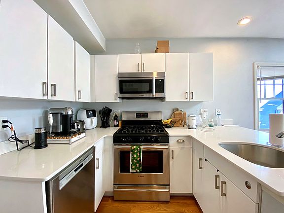 5th image of 77 F St Unit 3