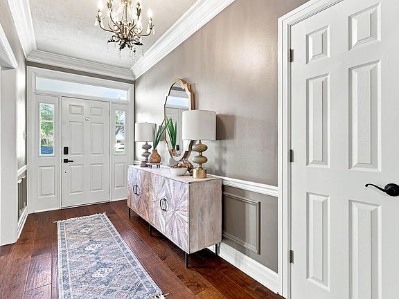 5th image of 3267 Deborah Dr