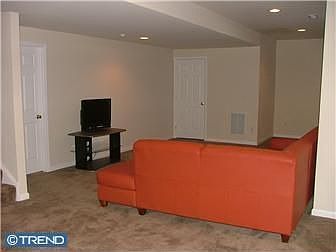 5th image of 519 Maiden Ct