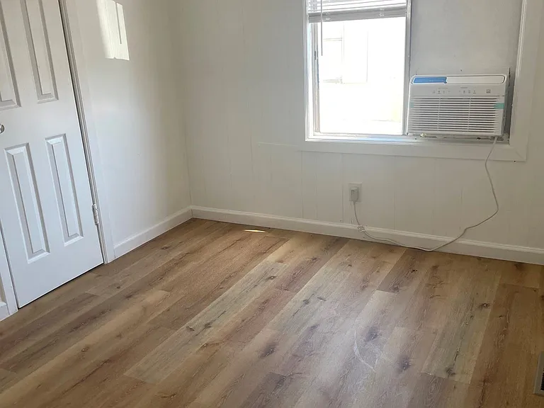 1303 Genoveva Ln — Photo 5