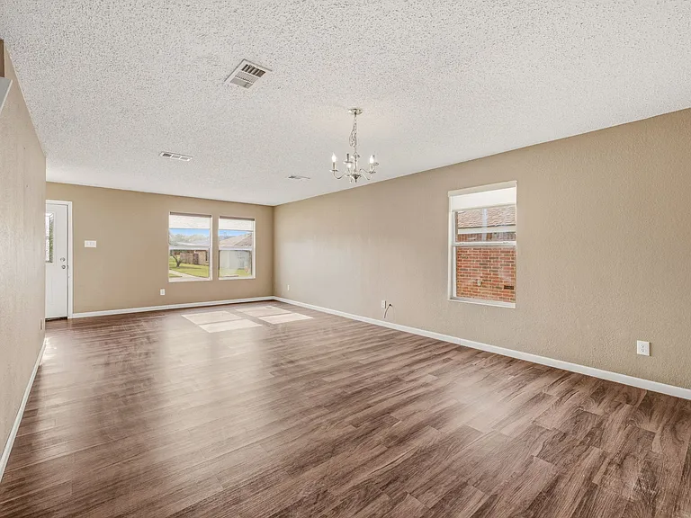 5237 Bedfordshire Dr — Photo 8