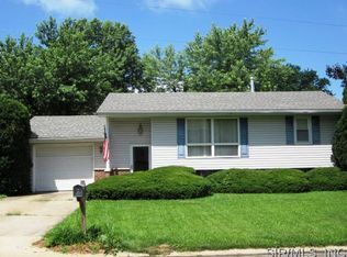 724 W Airwood Dr, East Alton, IL