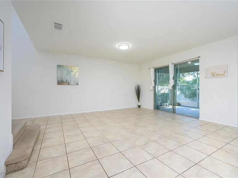 2775 Red Horse Dr — Photo 9