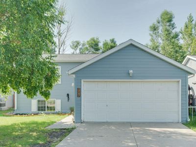 1747 Huntington Dr, West Fargo, ND, 58078
