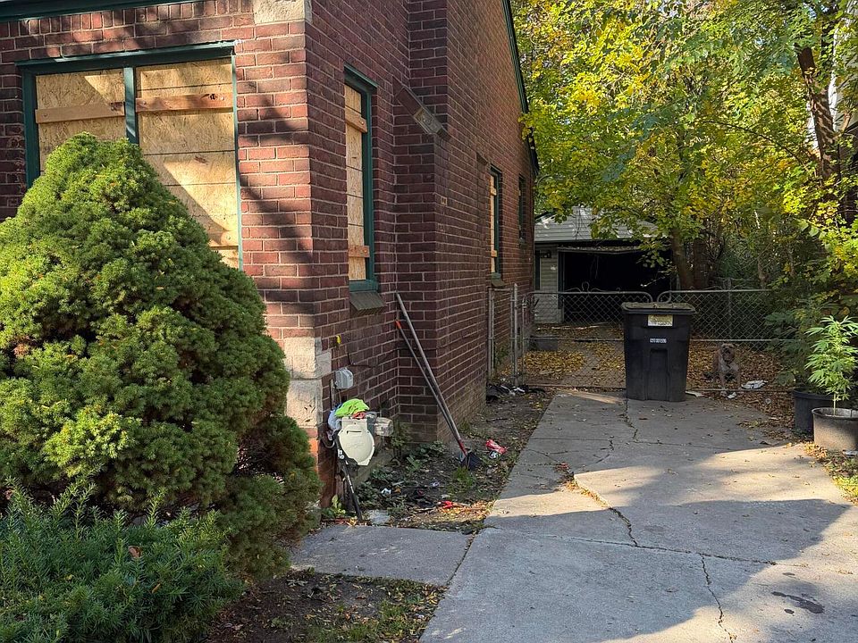 2nd image of 8227 Coyle St