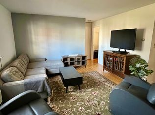 18 Colonial Dr #18B, Rocky Hill, CT 06067