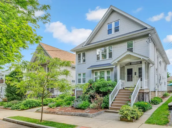 66 Newport St #66, Arlington, MA 02476