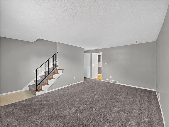 4th image of 164/166 Albert St