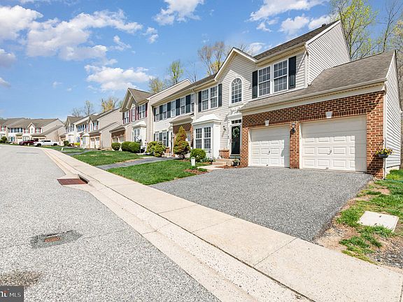 3rd image of 5037 Woods Line Dr Unit 19