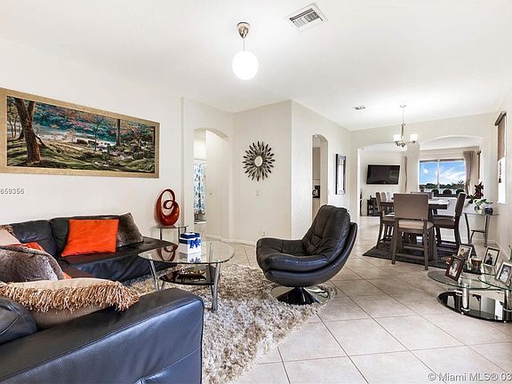 2nd image of 986 Golden Cane Dr