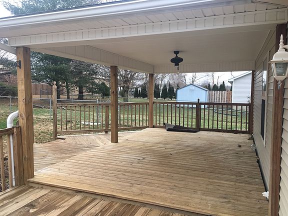 3rd image of 208 Airport Rd