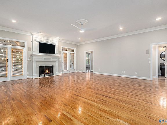 4th image of 2917 Hampton Cove Way SE