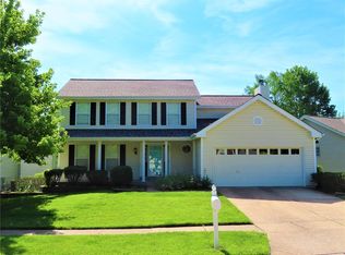 968 Kylemore Dr, Ballwin, MO 63021