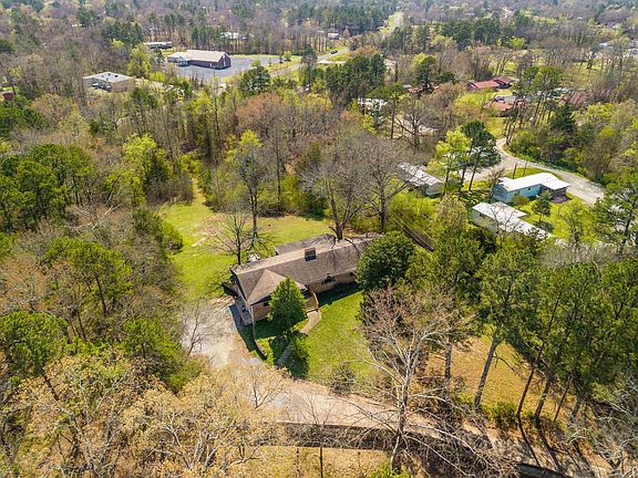 4th image of 225 Watkins Ln
