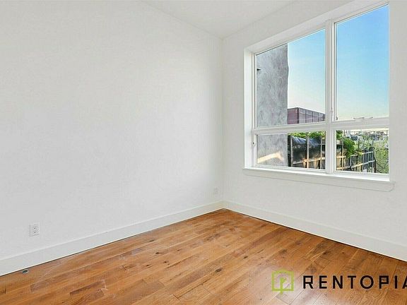 3rd image of 73 Montrose Ave #5L