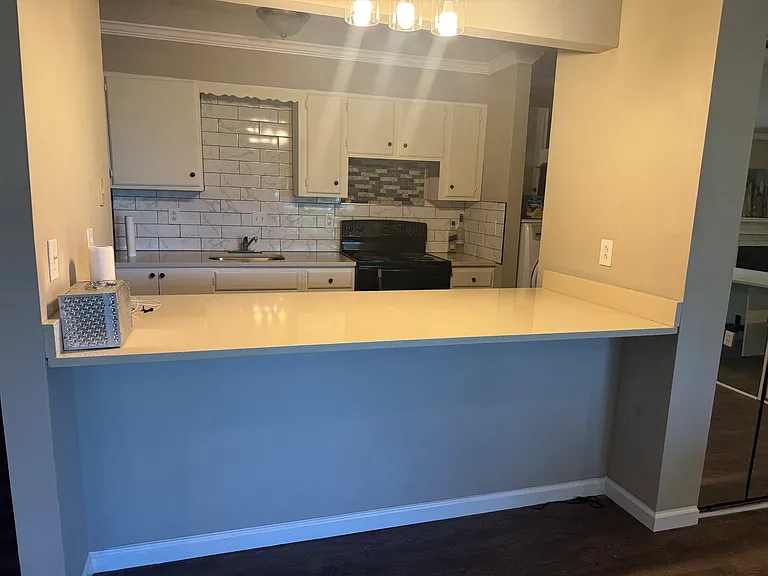 406 Skyview Dr #H — Photo 4