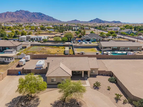 2813 E CEDAR WAXWING Drive, Gilbert, AZ 85298