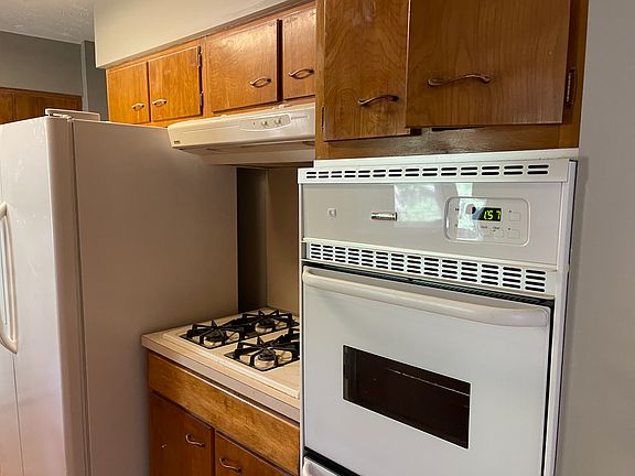 5th image of 9478 Wirt St
