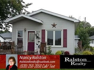 303 N Shawano St, New London, WI 54961