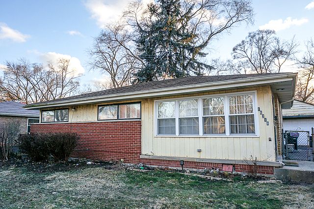 16218 Sussex Ave, Markham, IL 60428 | Zillow