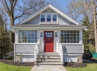 44 Weeks Pl, New Rochelle, NY 10801