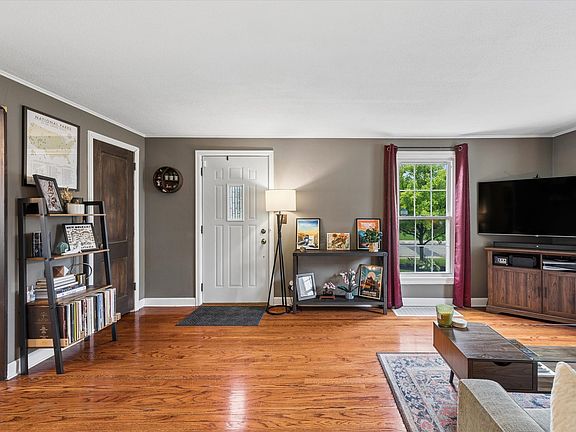 5th image of 1703 Terrace Ave