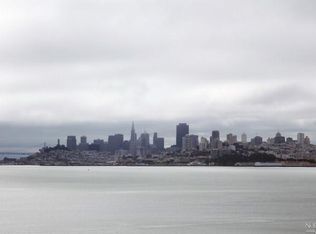 215 3rd St #2, Sausalito, CA