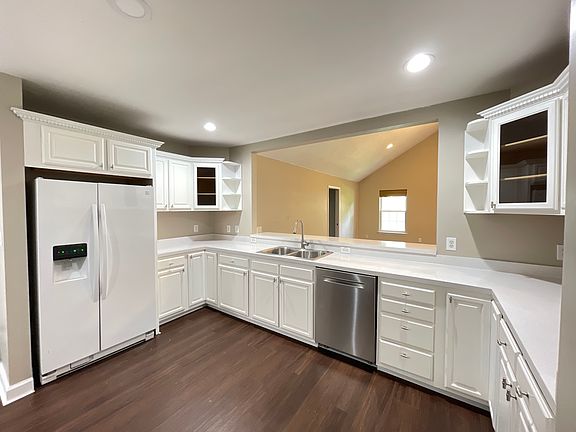 5th image of 9536 Sherwood Pl