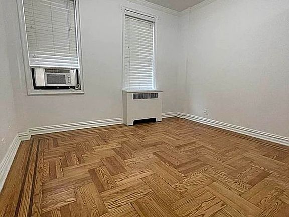 3rd image of 105 E 24th St APT 3A