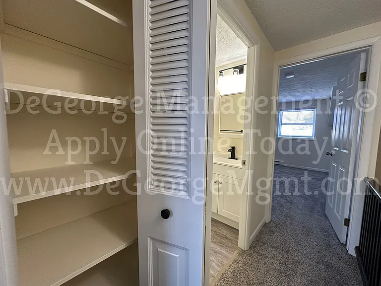 305 1/2 Madison St — Photo 32